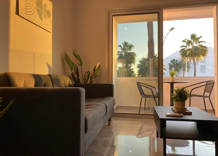 Appartamento Nissi Avenue