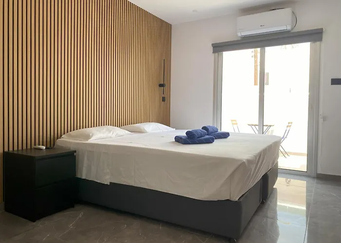 Nissi Avenue * Ayia Napa